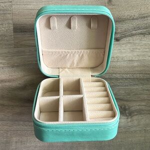 3x3” Teal Jewelry Travel Case